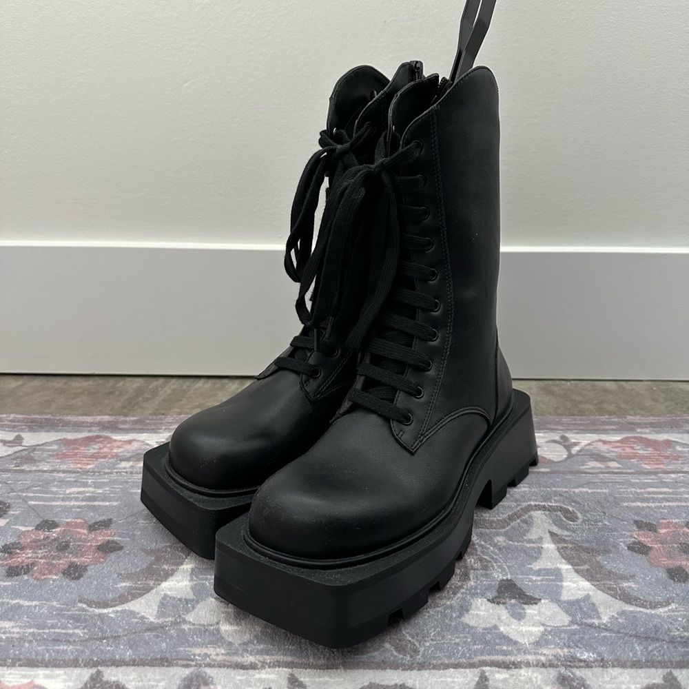 NWOT Charles and Keith Square Toed Chunky Boots